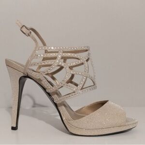 Caparros Nude Glimmer Heels Size 7 1/2 Worn Once